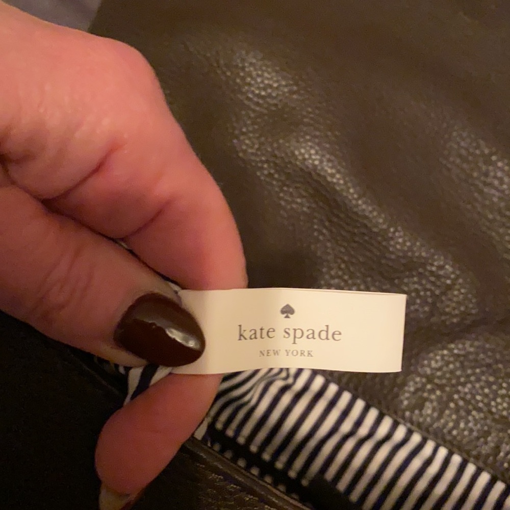 Kate Spade. NWT Never carried! Perfect condition! With shoulder strap/dust bag. - Picture 6 of 10